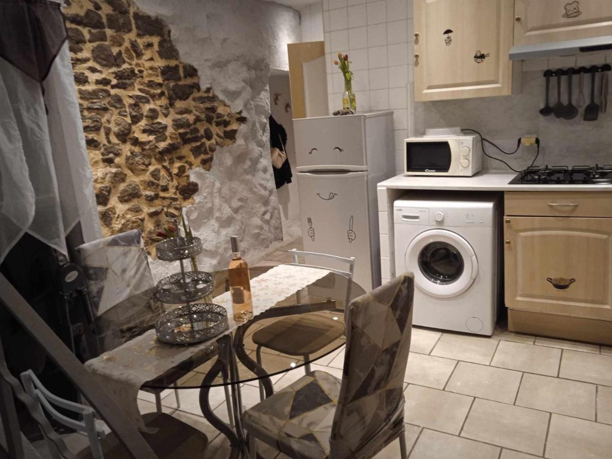 Jolie Maison De Village Capendu Eksteriør billede