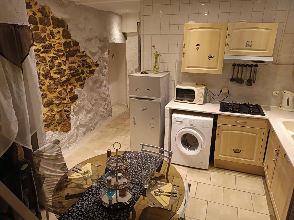 Jolie Maison De Village Capendu Eksteriør billede