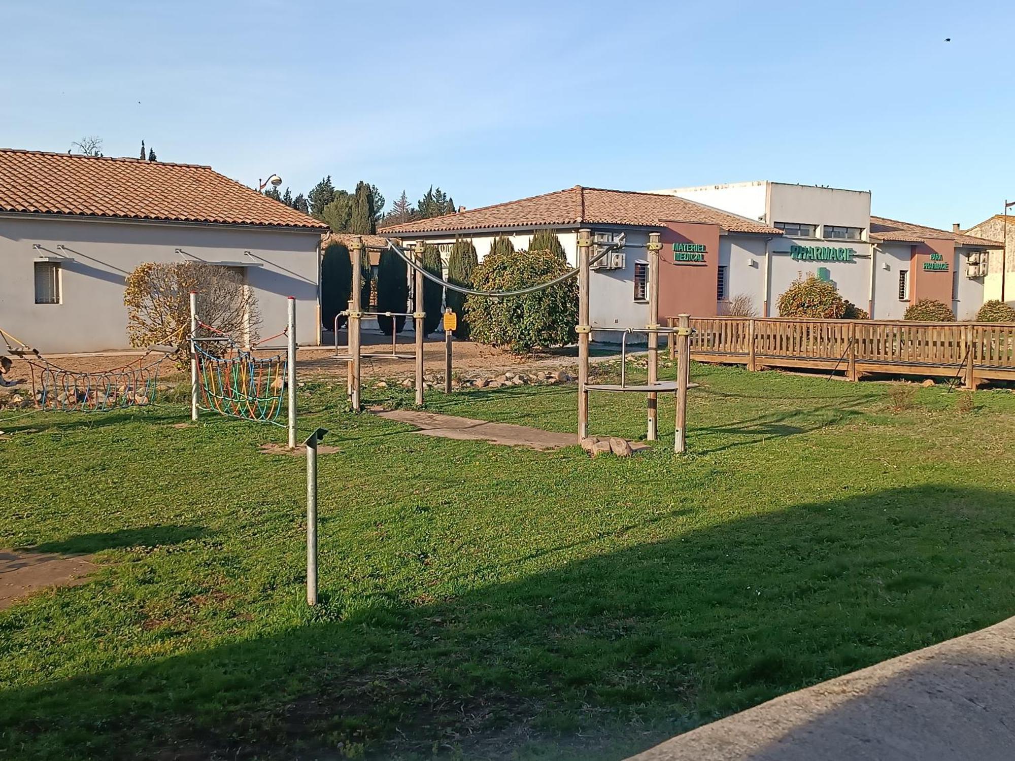 Jolie Maison De Village Capendu Eksteriør billede