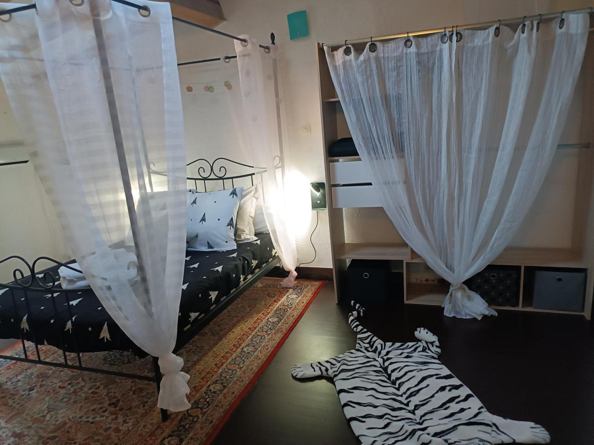 Jolie Maison De Village Capendu Eksteriør billede
