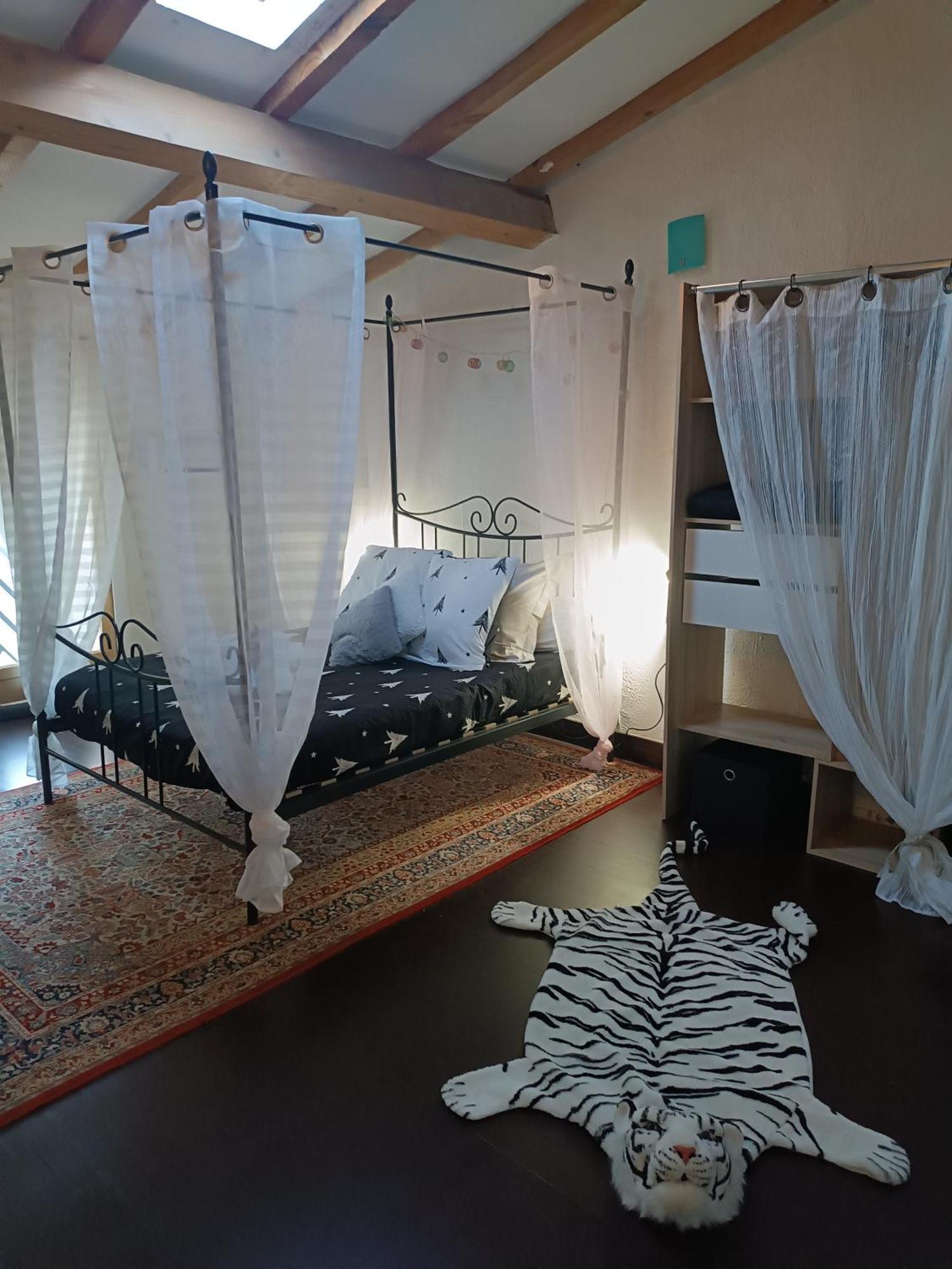 Jolie Maison De Village Capendu Eksteriør billede