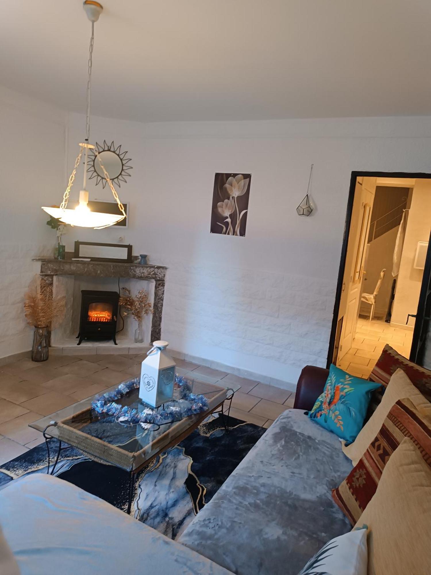 Jolie Maison De Village Capendu Eksteriør billede