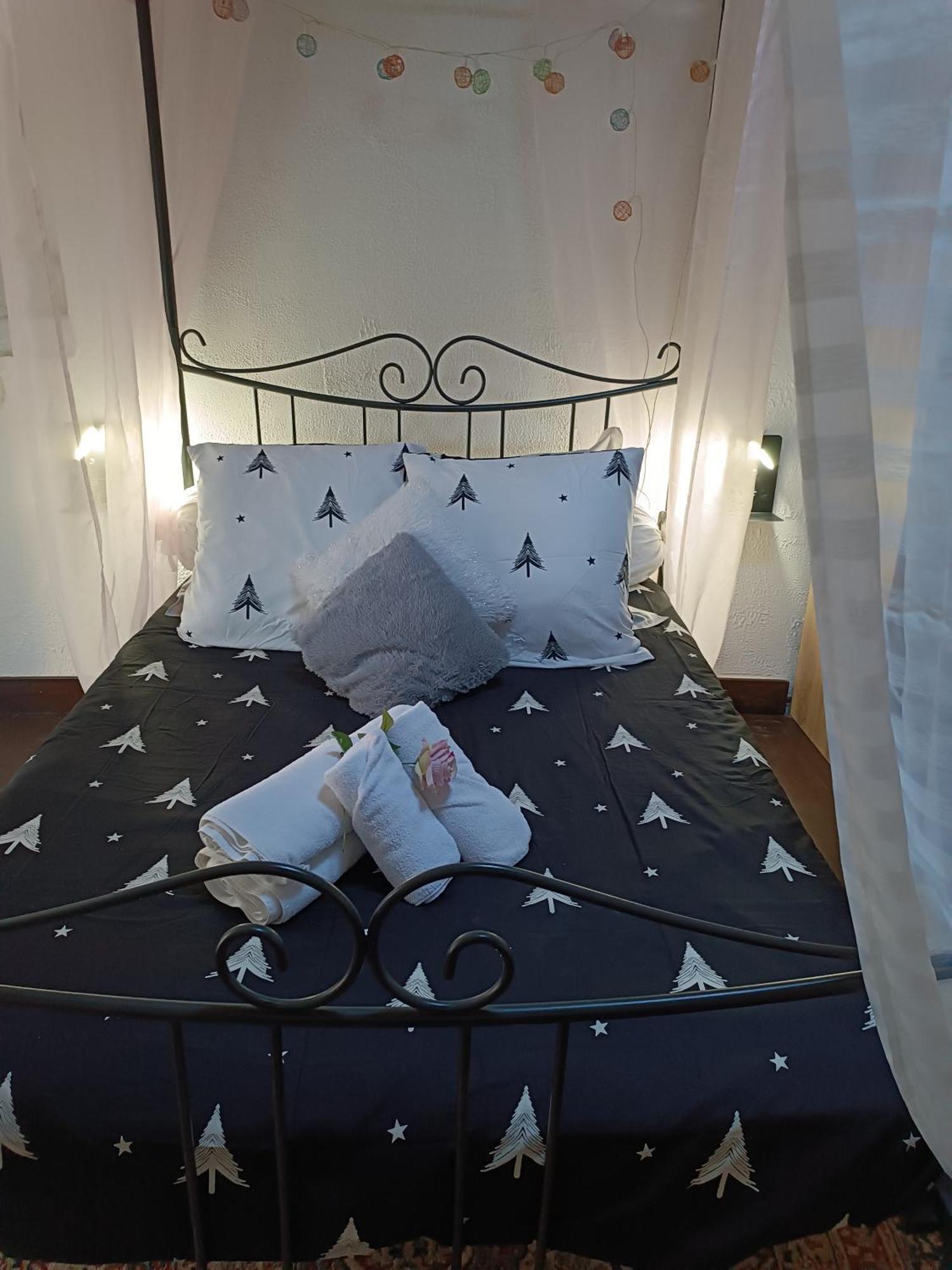Jolie Maison De Village Capendu Eksteriør billede
